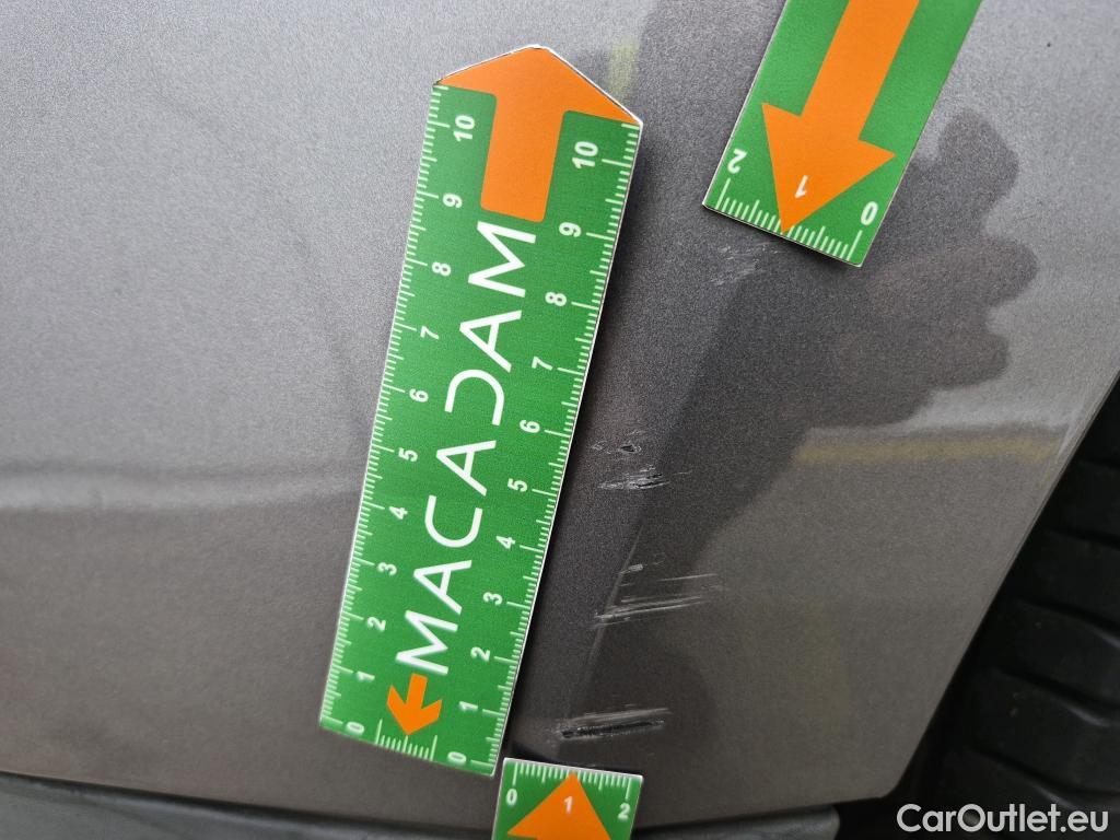  Renault  Megane  III Berline 5pt. Life 1.5 dCi 95CV BVM6 E5 #55