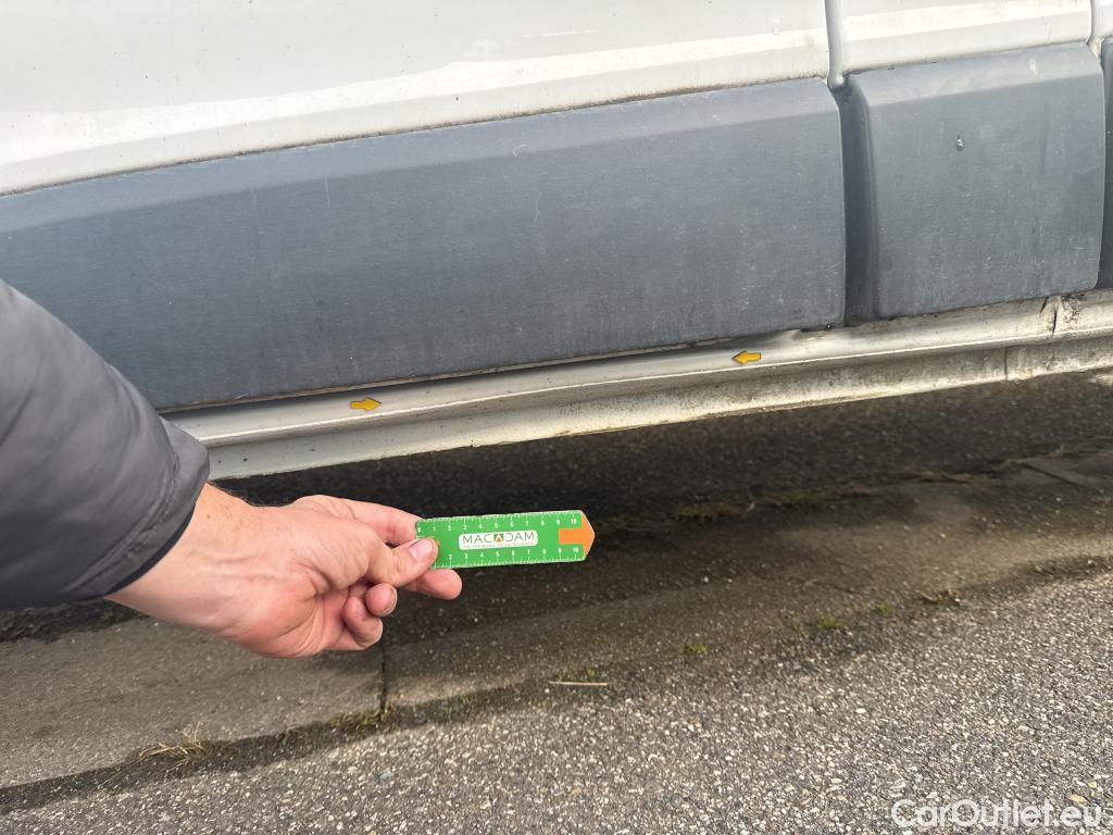  Renault  Trafic  Fourgon L2H1 3T Grand Confort 2.0 dCi 130CV BVM6 E6d #10