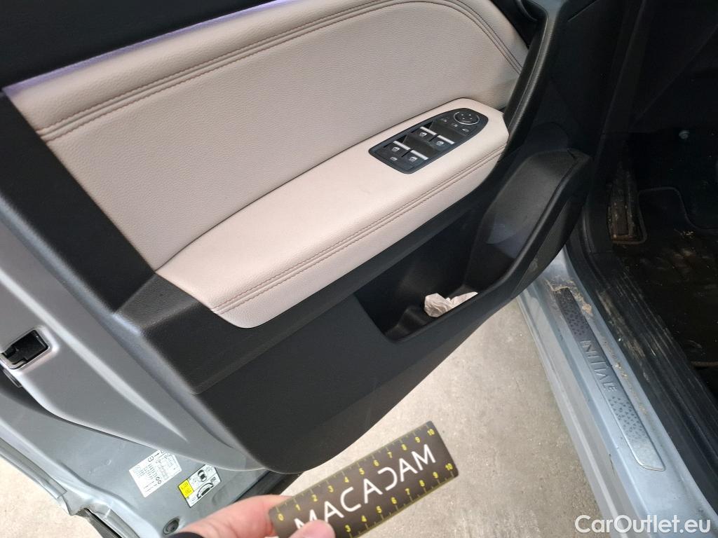  Renault  Captur  II Initiale Paris 1.3 TCe 155CV BVA7 E6dT #1