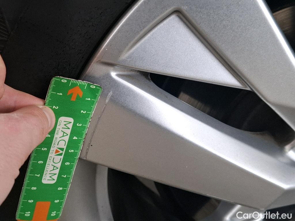  Peugeot  3008  Active Business 1.5 HDi 130CV BVA8 E6d #9