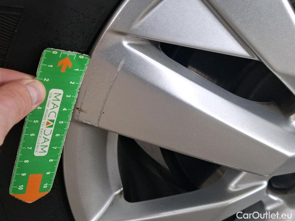  Peugeot  3008  Active Business 1.5 HDi 130CV BVA8 E6d #10