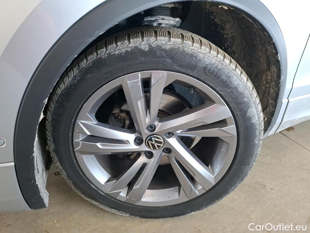 Volkswagen  Tiguan VOLKSWAGEN  / 2020 / 5P / SUV 2.0 TDI 150 DSG7 R-Line #20