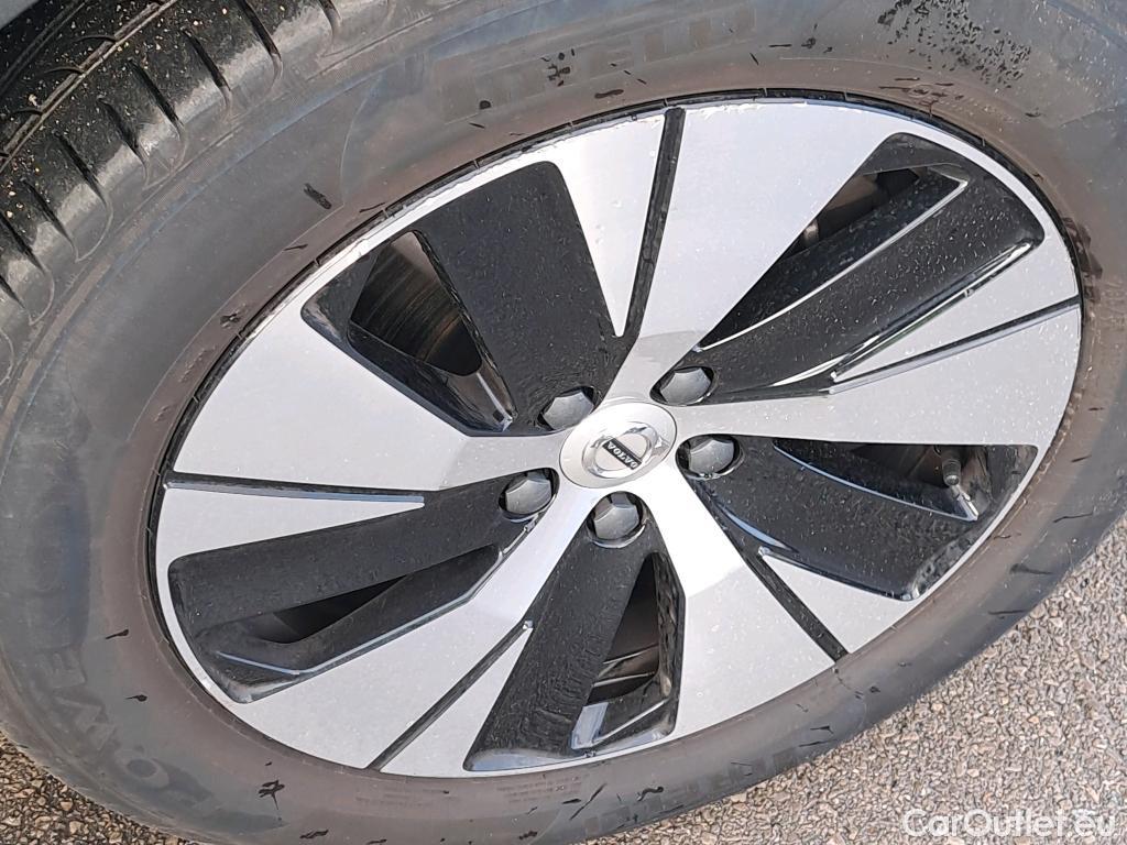  Volvo  XC 40 VOLVO XC40 / 2017 / 5P / todoterreno 1.5 T4 Twin Recharge Inscription Ex Auto #2