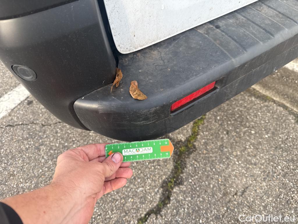  Renault  Trafic  Fourgon L2H1 3T Grand Confort 2.0 dCi 130CV BVM6 E6d #38