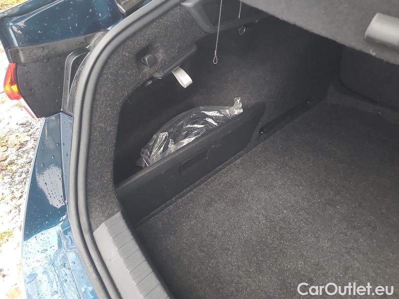  Skoda  Octavia  Lim. (NX3)(2020)  1.5TSI 110 Style AT 5d #21