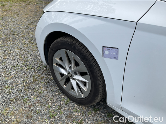  Skoda  Octavia Oct.Combi 2.0TDI 110 Style AT #2