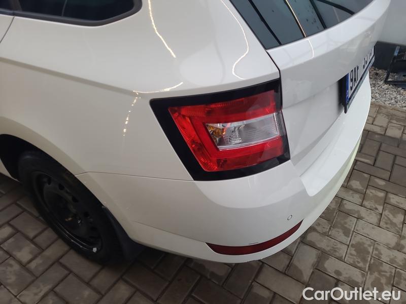  Skoda  Fabia  Combi (2015) Com.1.0TSI 70 Ambition 5d #15