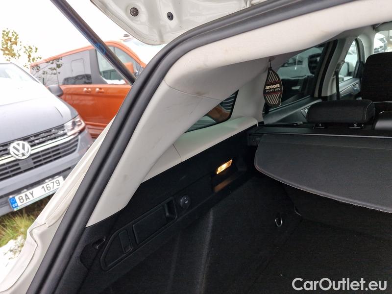  Ford  Focus   Turnier (CGE)(2018->) Foc.Kom.1.5EBl.120 Titanium #10