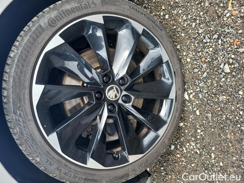  Skoda  Superb  (3V3)(2015) 2.0TSI 206 SportL 4x4 AT #7