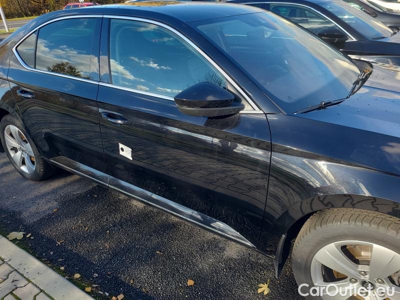  Skoda  Superb  (3V3)(2015) Supe.FL2.0TSI 140 Style AT #16