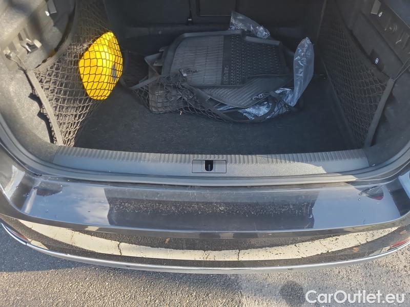  Skoda  Superb  (3V3)(2015) Supe.FL2.0TSI 140 Style AT #12