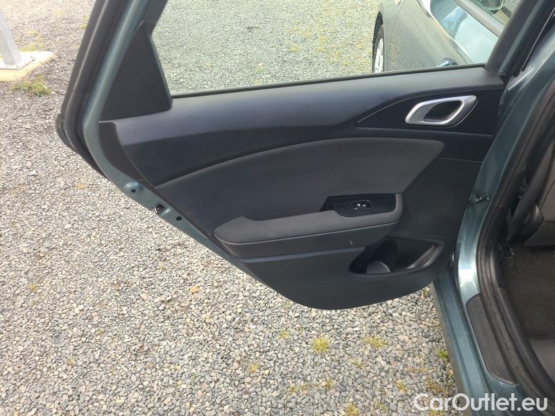  KIA  Cee'd Ceed  (CD) (2018->) Ceed 1.0 T-GDI 74 Spin 5d #24