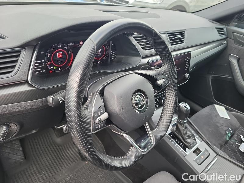  Skoda  Superb  (3V3)(2015) 2.0TSI 206 SportL 4x4 AT #9