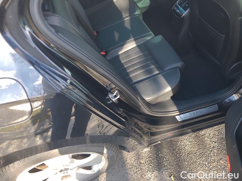  Skoda  Superb  (3V3)(2015) Supe.FL2.0TSI 140 Style AT #15