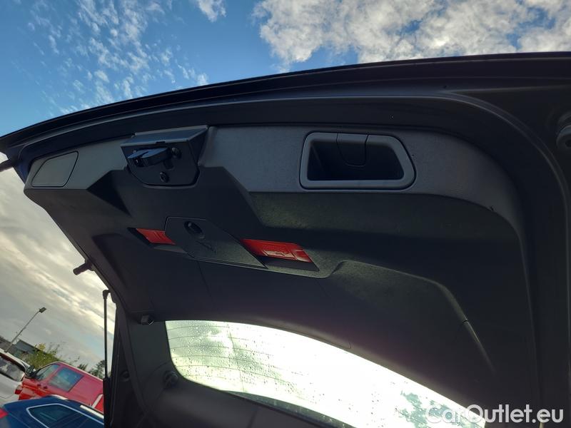  Peugeot  3008  (2016)  1.2PT 130 ACTIVE PACK AT #5