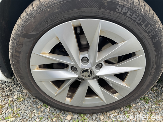  Skoda  Octavia Oct.Combi 2.0TDI 110 Style AT #3