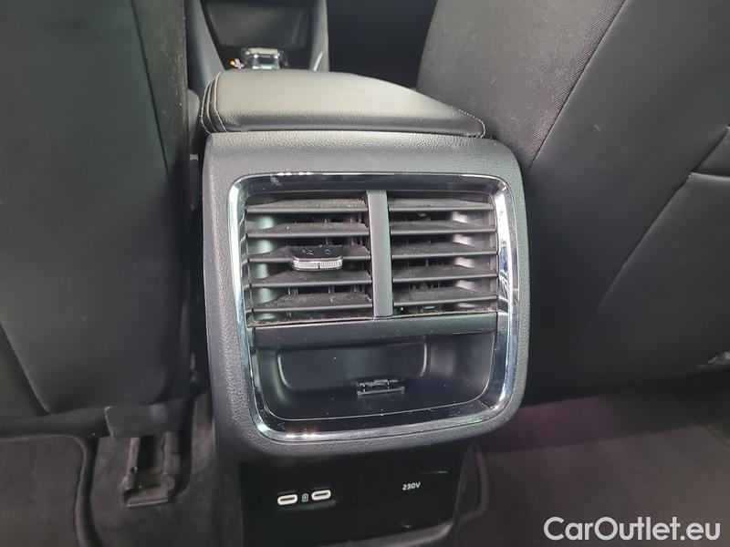  Skoda  Octavia  Lim. (NX3)(2020) Oct. 2.0TDI 110 Style AT 5d #9