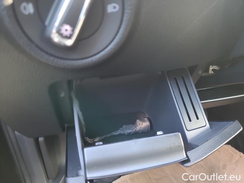  Skoda  Superb  (3V3)(2015) Supe.FL2.0TSI 140 Style AT #9