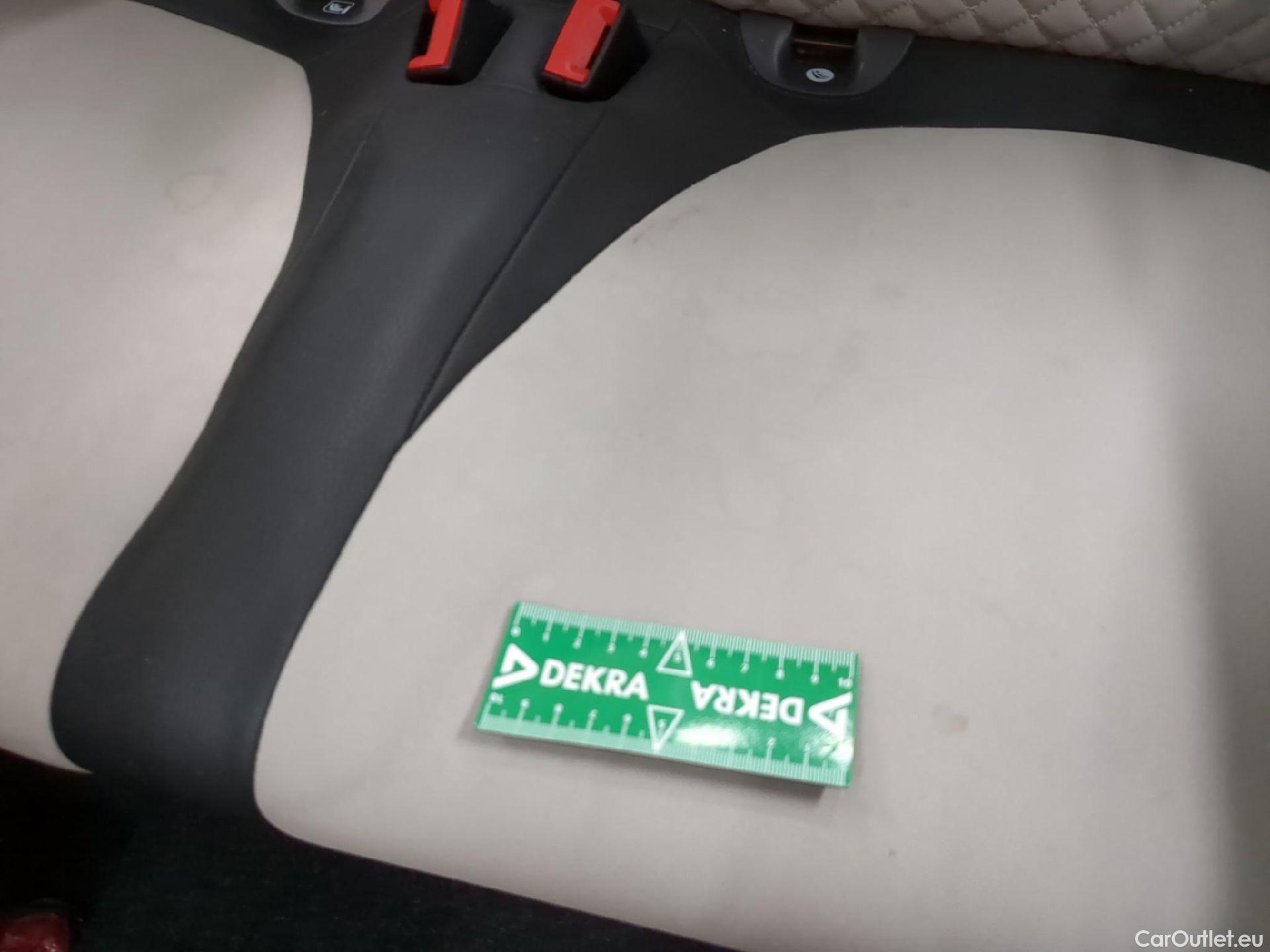  Fiat  500 FIAT  / 2015 / 3P / Berline Hybrid 1.0 BSG 70 ch Dolcevita #2