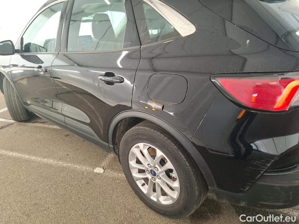  Ford  Kuga FORD  / 2019 / 5P / SUV 190 Hybrid I-AWD(FHEV) Powershi Titanium #3