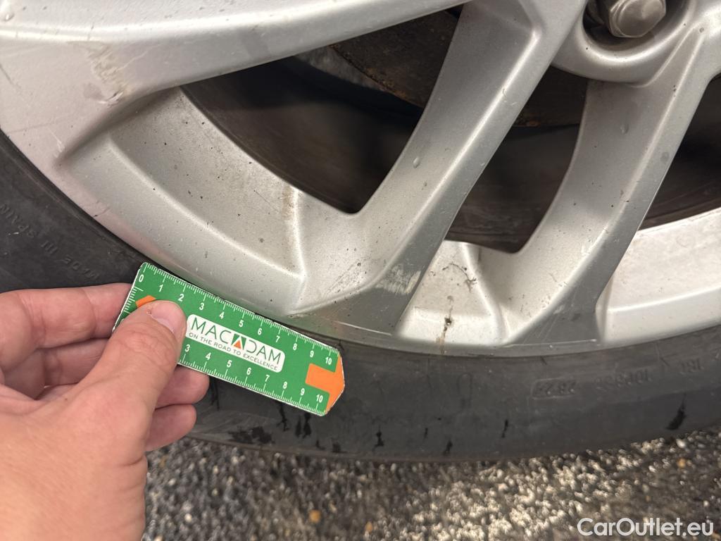  Ford  Kuga  Titanium Hybrid 2.5 190CV BVA6 E6dT #41