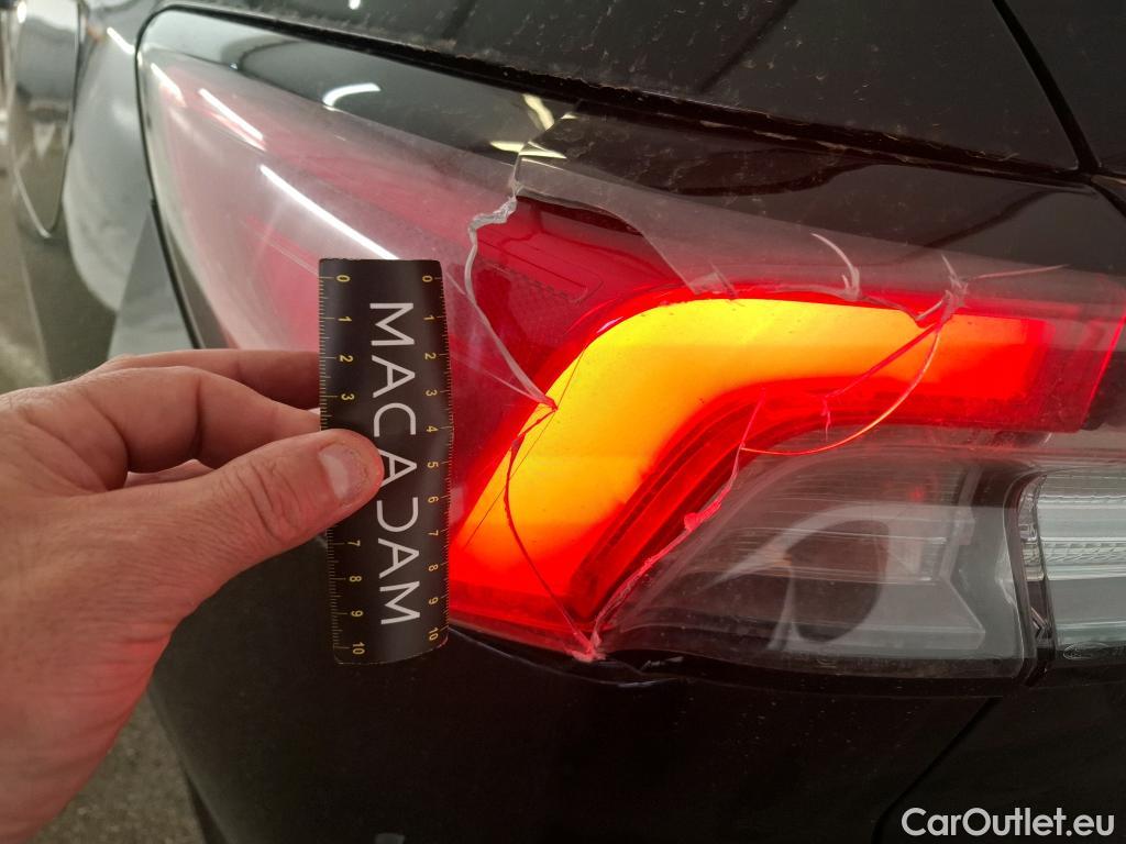  Ford  Kuga FORD  / 2019 / 5P / SUV 190 Hybrid I-AWD(FHEV) Powershi Titanium #2