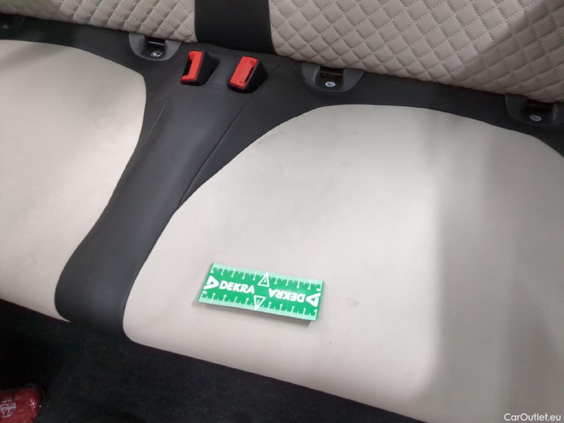  Fiat  500 FIAT  / 2015 / 3P / Berline Hybrid 1.0 BSG 70 ch Dolcevita #5