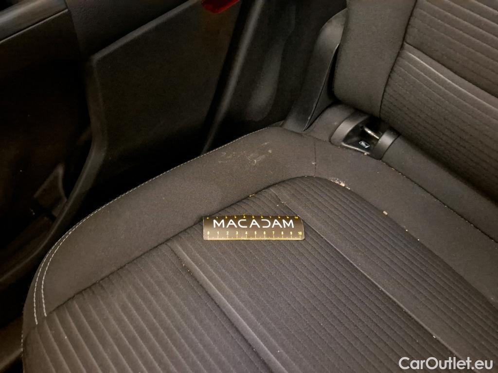  Ford  Kuga FORD  / 2019 / 5P / SUV 190 Hybrid I-AWD(FHEV) Powershi Titanium #35