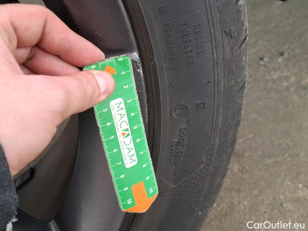  Jeep  Patriot JEEP Renegade / 2018 / 5P / SUV 1.3 TURBO T4 240PS 4XE S #25