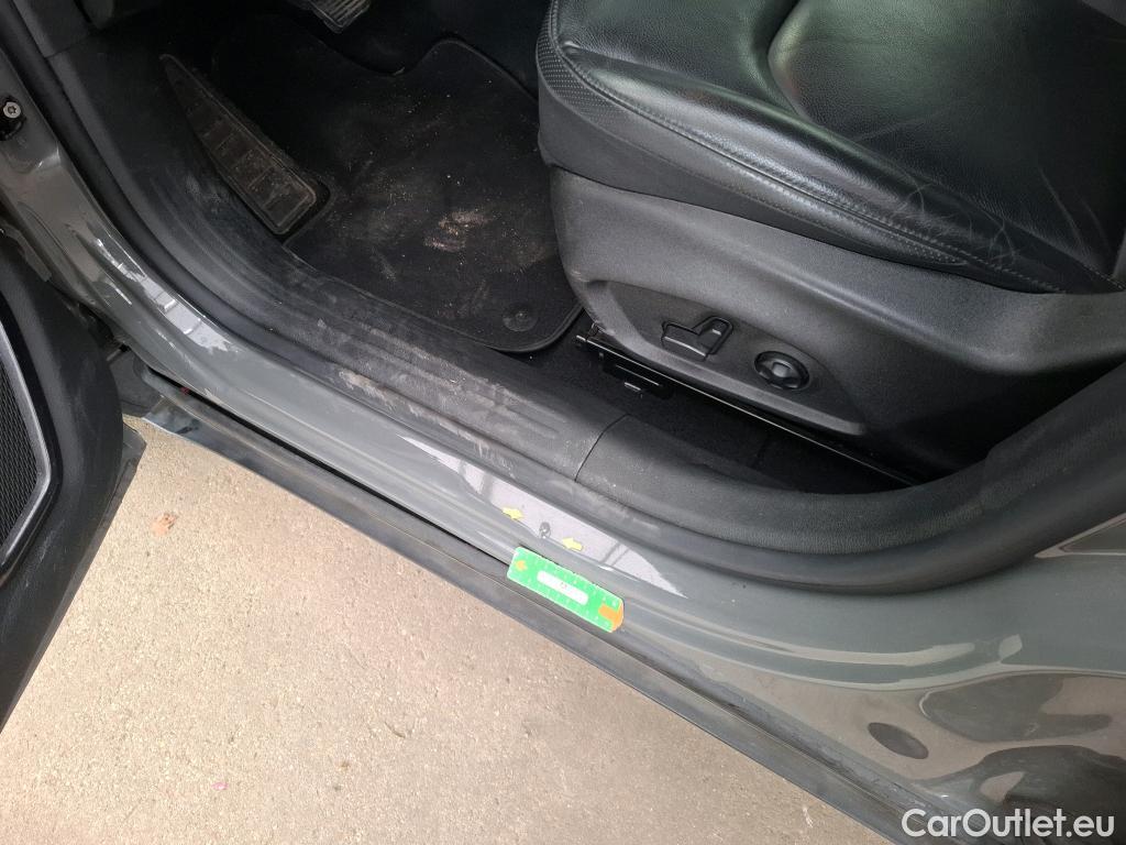  Jeep  Patriot JEEP Renegade / 2018 / 5P / SUV 1.3 TURBO T4 240PS 4XE S #38