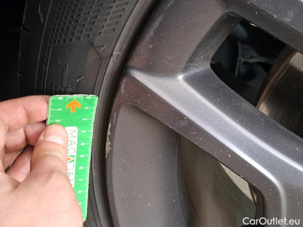  Jeep  Patriot JEEP Renegade / 2018 / 5P / SUV 1.3 TURBO T4 240PS 4XE S #35