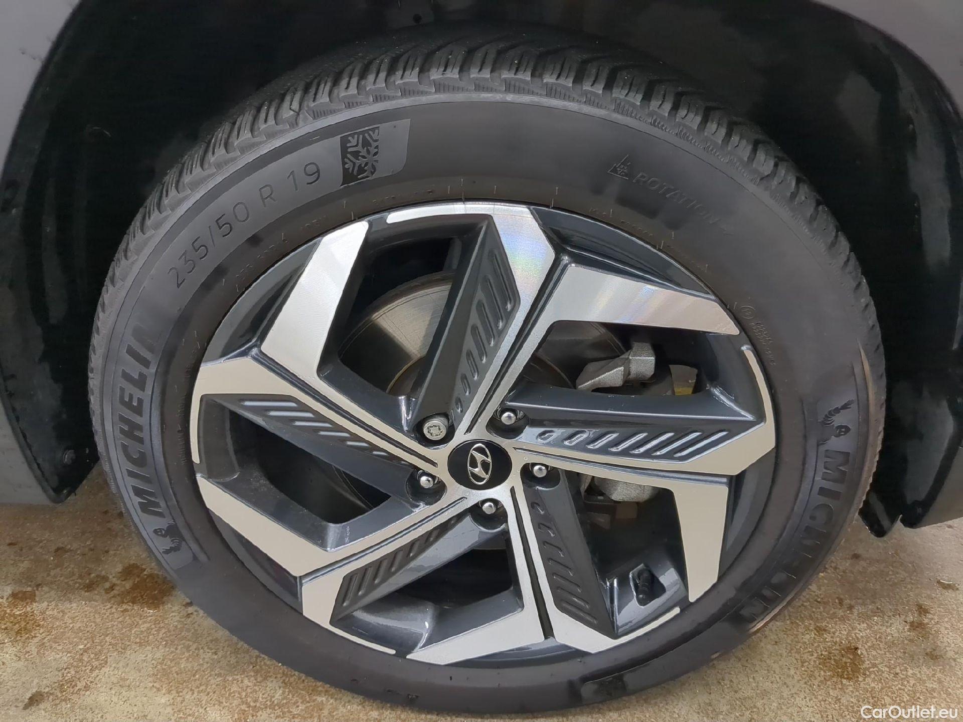  Hyundai  Tucson HYUNDAI  / 2020 / 5P / SUV 1.6 PHEV 265 HTRAC CREATIVE 4WD AUTO #1