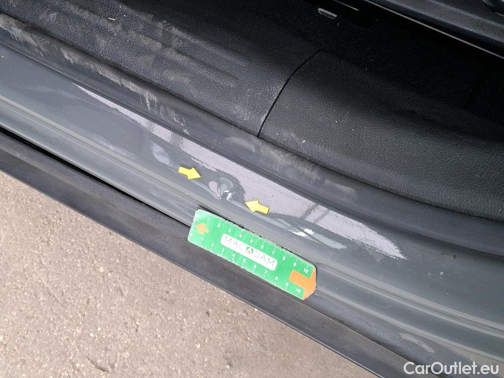  Jeep  Patriot JEEP Renegade / 2018 / 5P / SUV 1.3 TURBO T4 240PS 4XE S #40