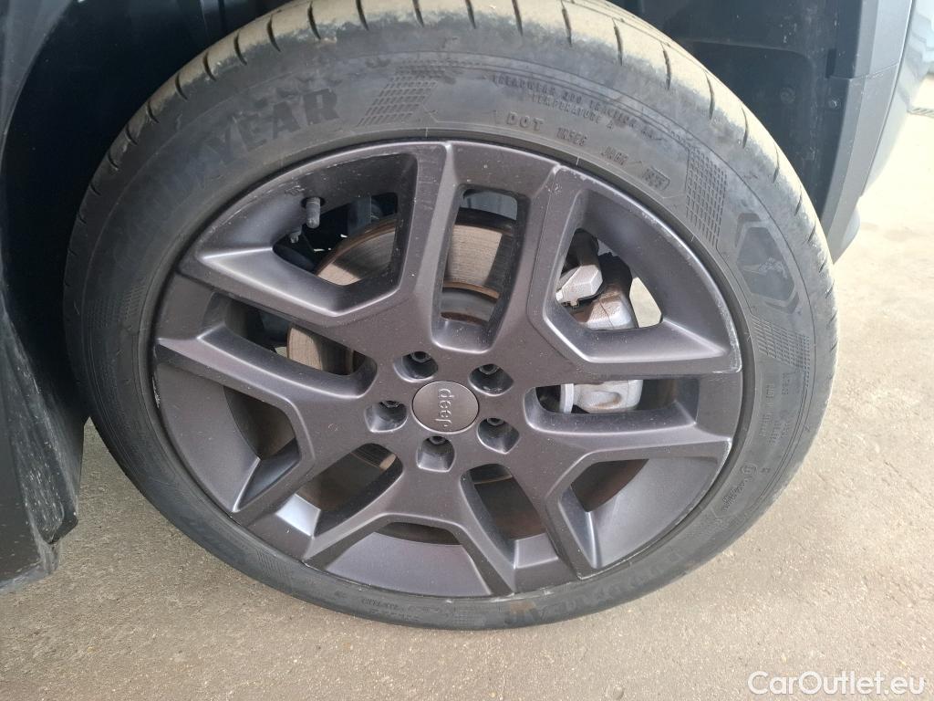  Jeep  Patriot JEEP Renegade / 2018 / 5P / SUV 1.3 TURBO T4 240PS 4XE S #32