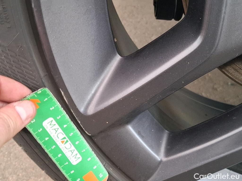  Jeep  Patriot JEEP Renegade / 2018 / 5P / SUV 1.3 TURBO T4 240PS 4XE S #29