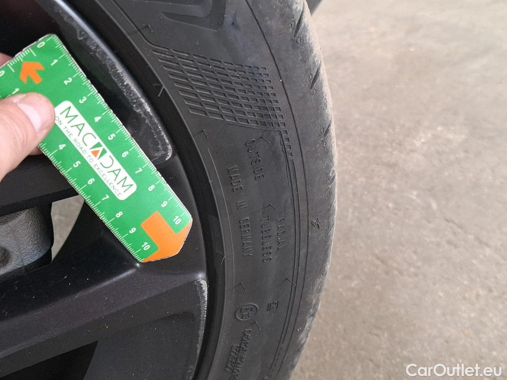  Jeep  Patriot JEEP Renegade / 2018 / 5P / SUV 1.3 TURBO T4 240PS 4XE S #33