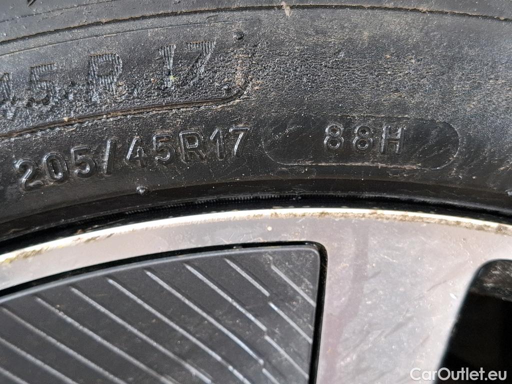  Peugeot  208  (e-) GT 50kWh BVA #3