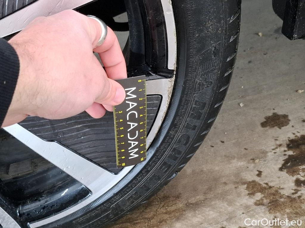  Peugeot  208  (e-) GT 50kWh BVA #13