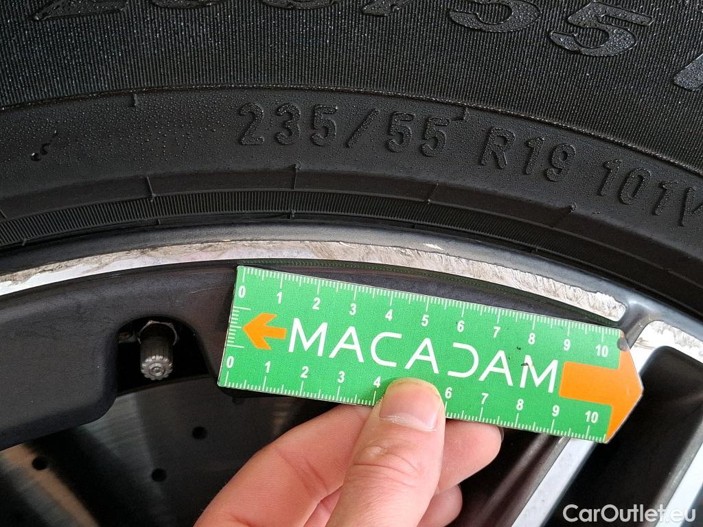  Mercedes  G-Klasee MERCEDES-BENZ GLC / 2019 / 5P / SUV GLC 300 e AMG Line 4Matic #9