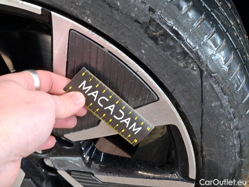  Peugeot  208  (e-) GT 50kWh BVA #16