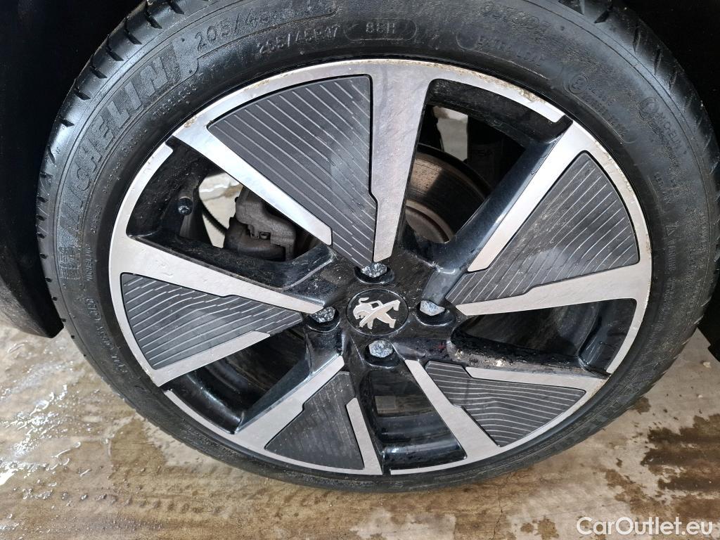  Peugeot  208  (e-) GT 50kWh BVA #9