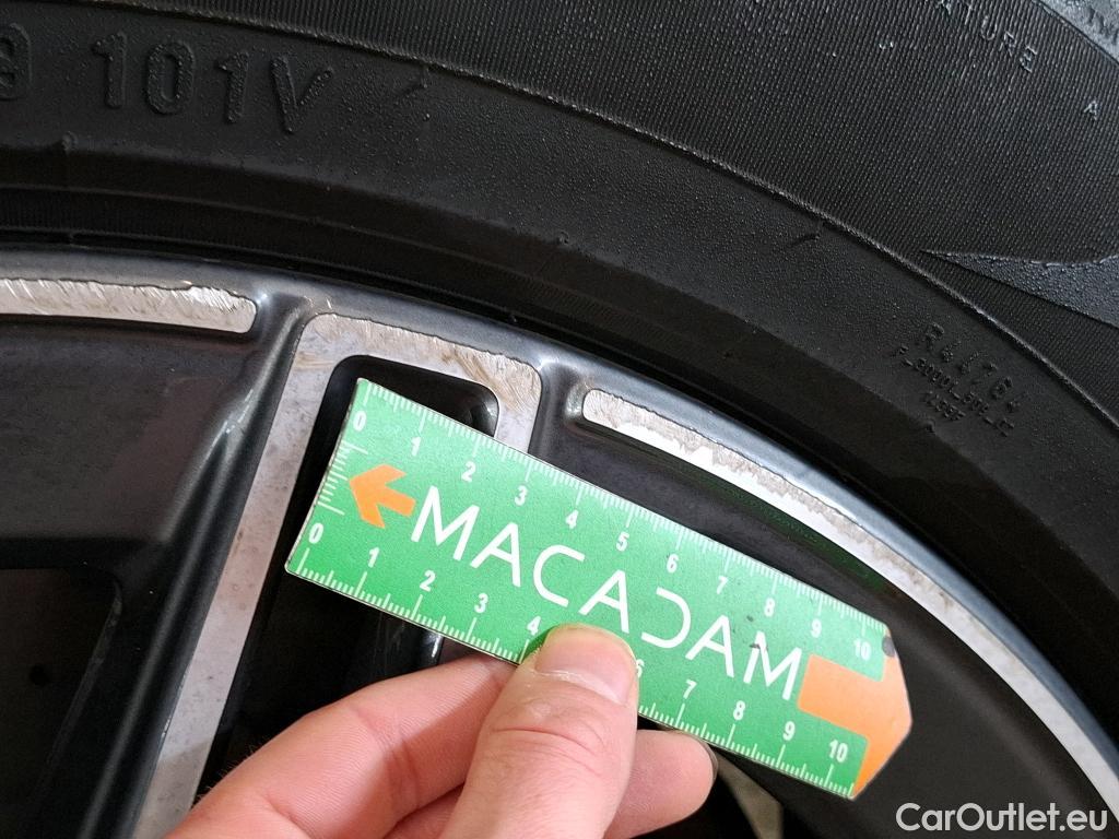  Mercedes  G-Klasee MERCEDES-BENZ GLC / 2019 / 5P / SUV GLC 300 e AMG Line 4Matic #10