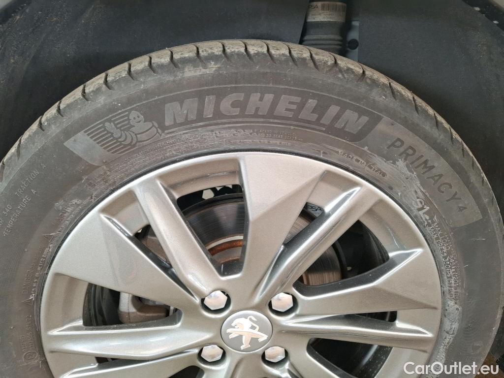  Peugeot  208 PEUGEOT e- / 2019 / 5P / Berline Electrique Active Business #1