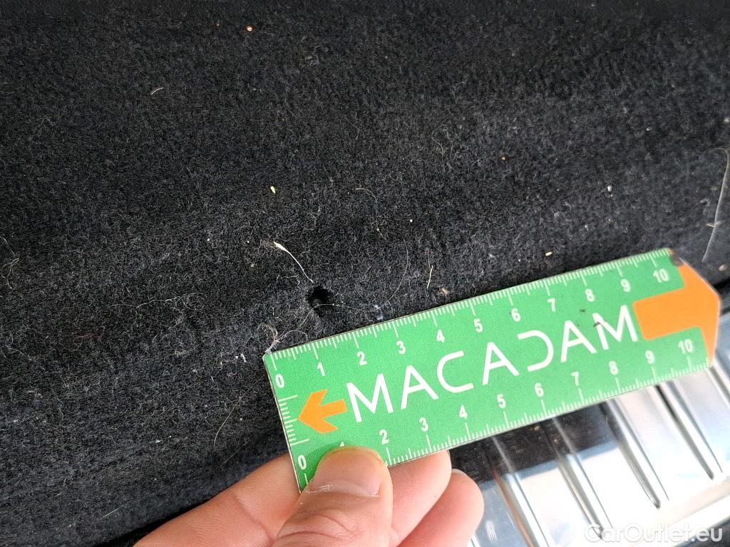  Mercedes  G-Klasee MERCEDES-BENZ GLC / 2019 / 5P / SUV GLC 300 e AMG Line 4Matic #3