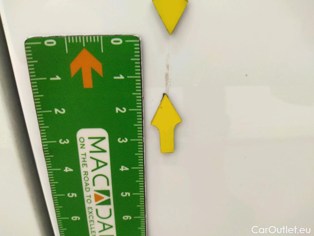  Opel  Corsa  F e Edition Business 50kWh BVA #38