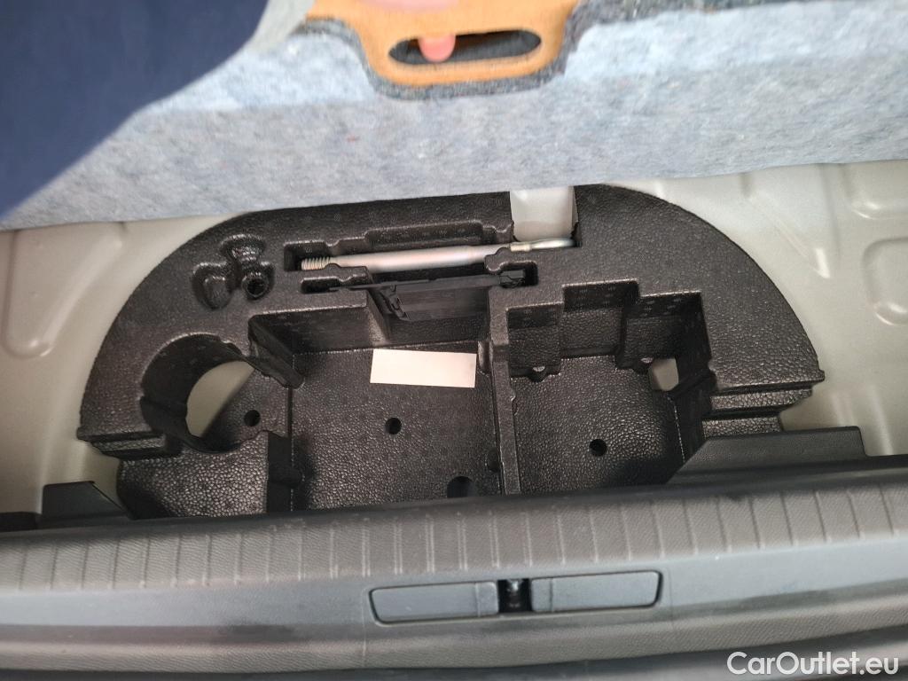  Peugeot  208 PEUGEOT e- / 2019 / 5P / Berline Electrique Active Business #3