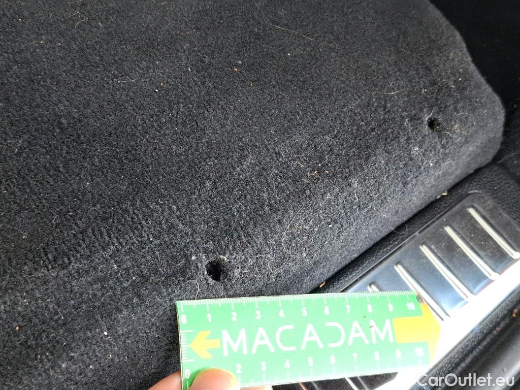  Mercedes  G-Klasee MERCEDES-BENZ GLC / 2019 / 5P / SUV GLC 300 e AMG Line 4Matic #4