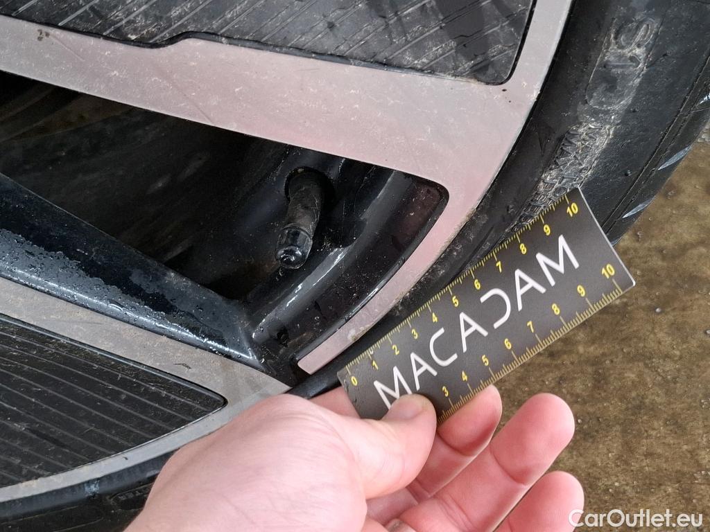  Peugeot  208  (e-) GT 50kWh BVA #35