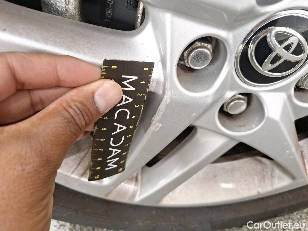  Toyota  C-HR TOYOTA  / 2016 / 5P / SUV 2.0 HYBRIDE 184 DYNAMIC BUSINESS #5