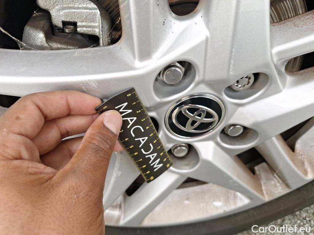  Toyota  C-HR TOYOTA  / 2016 / 5P / SUV 2.0 HYBRIDE 184 DYNAMIC BUSINESS #9